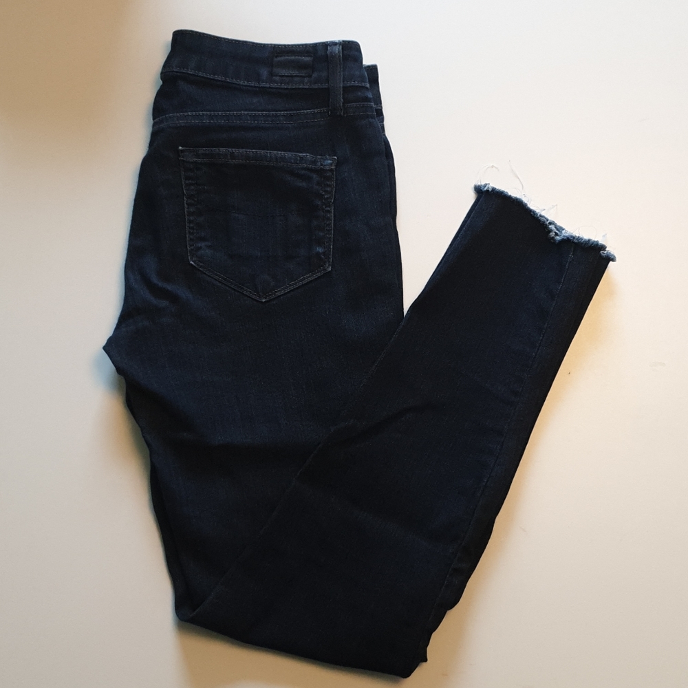 Paige skyline skinny - size 26